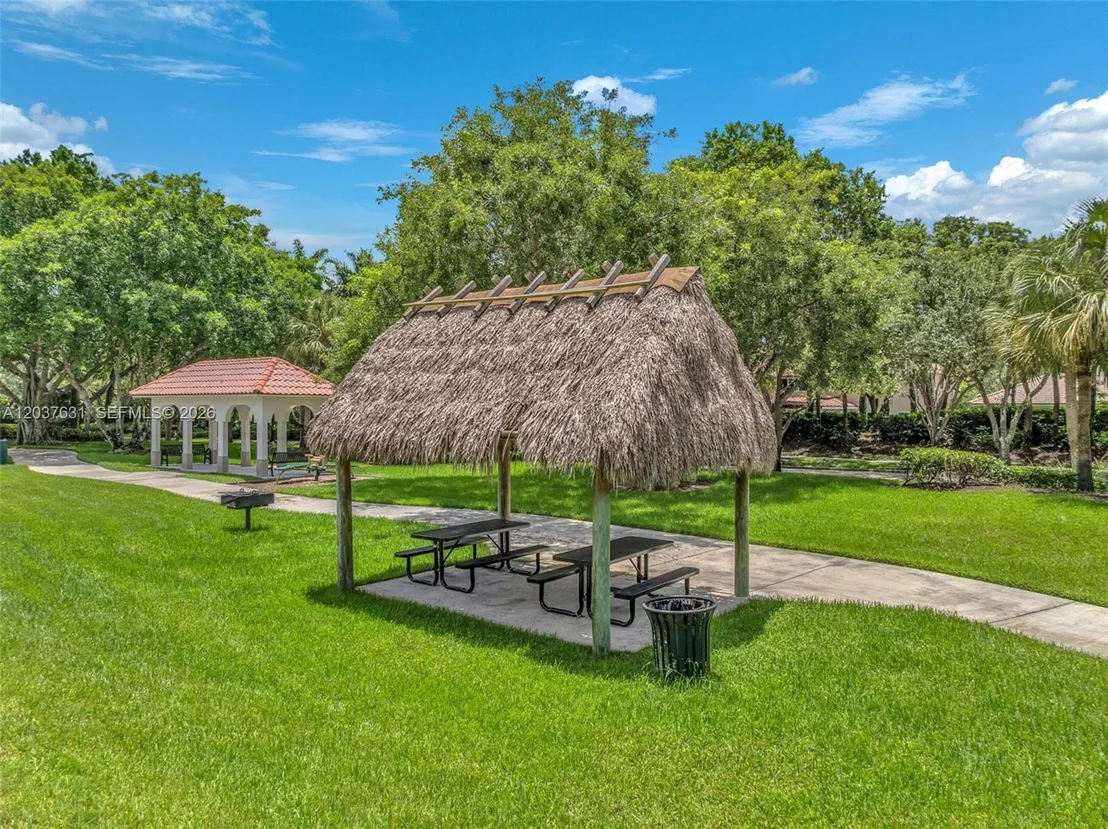 Photo of 4110 Laurel Ridge Cir