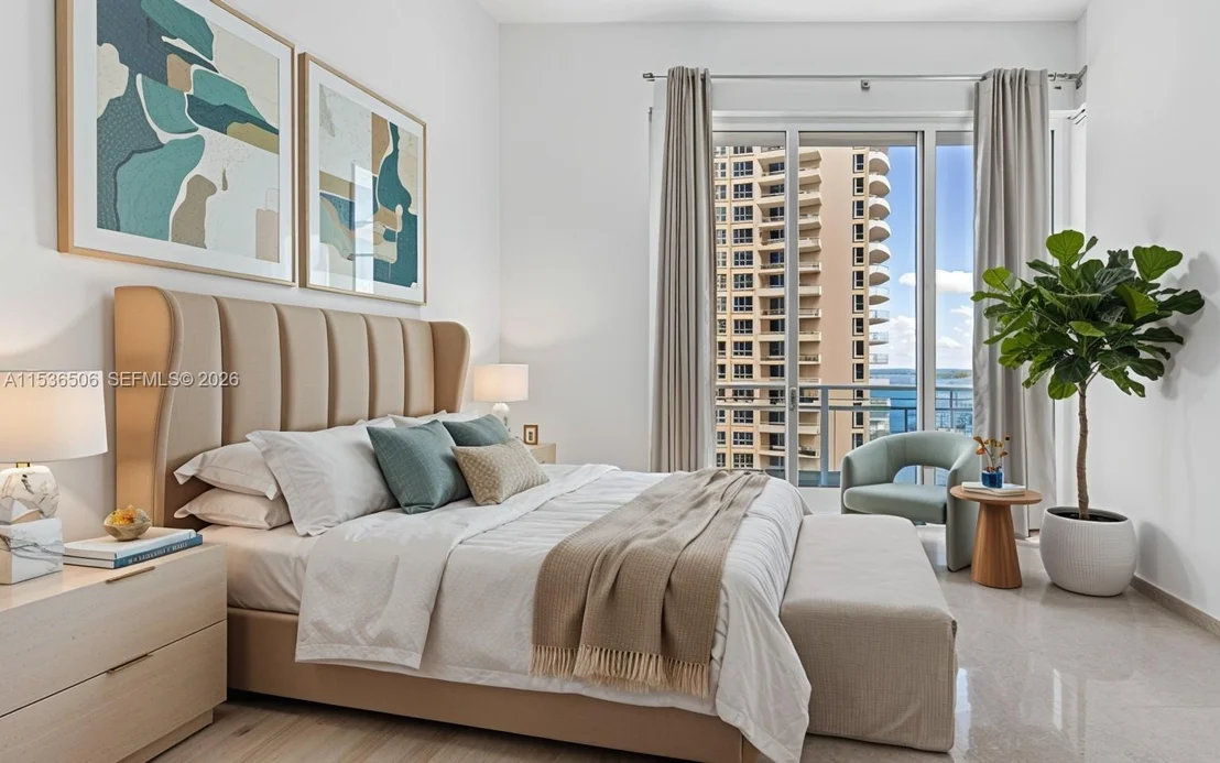 Photo of Unit 1002 at 900 Brickell Key Blvd