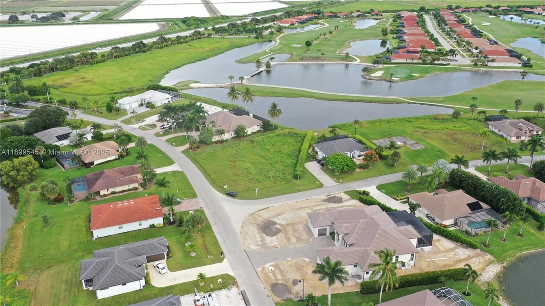 Photo of 18018 Royal Hammock Blvd