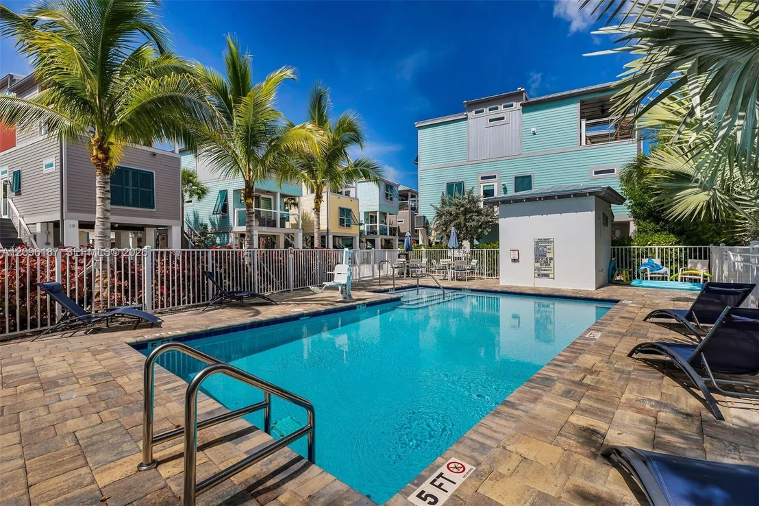 Photo of 101 11 Street Ocean Unit 3