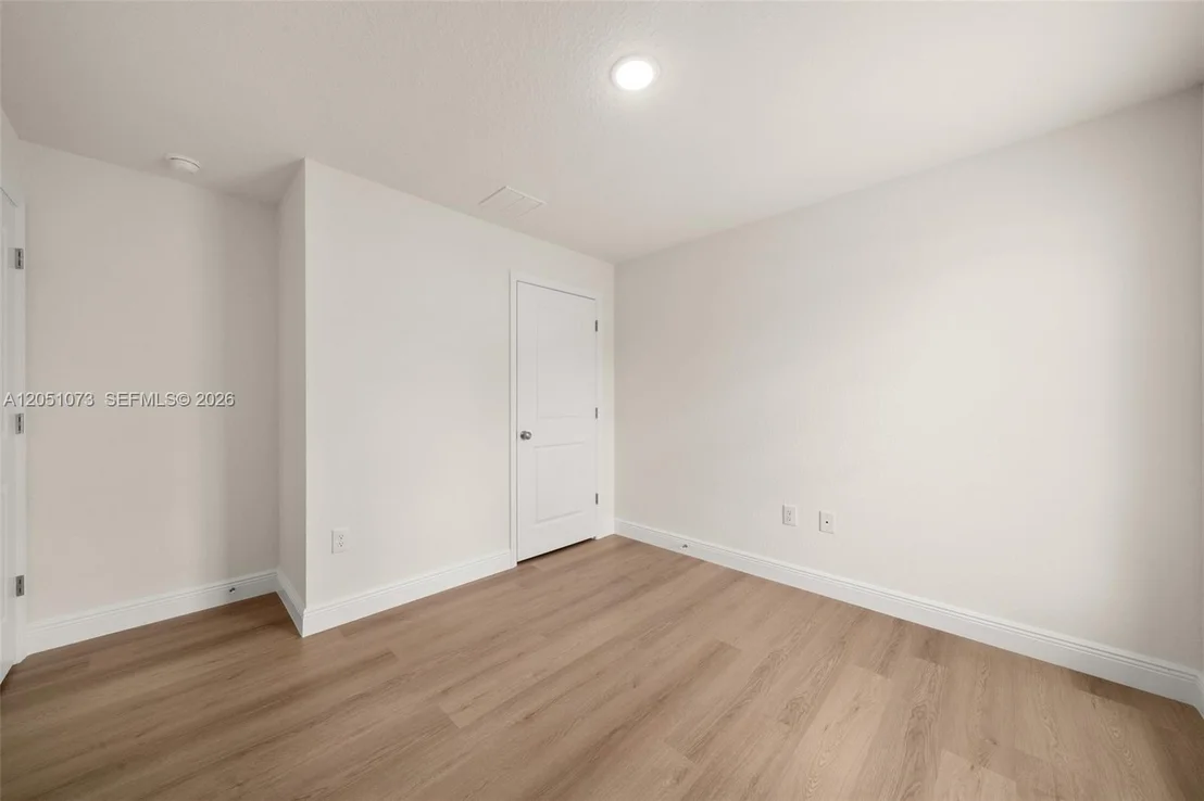 Photo of 5526 Cortez Blvd.