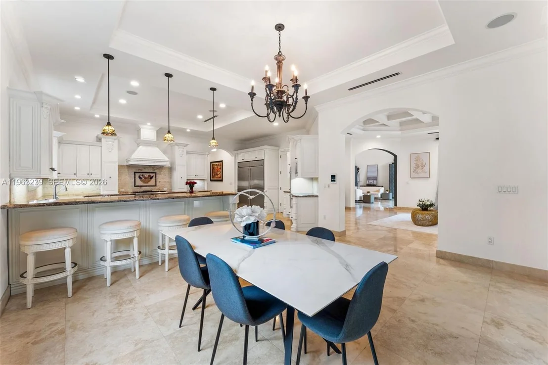 Photo of 11111 Killian Park Rd
