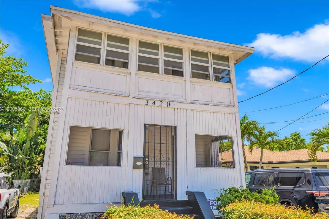 Photo of 3420 Charles Ave