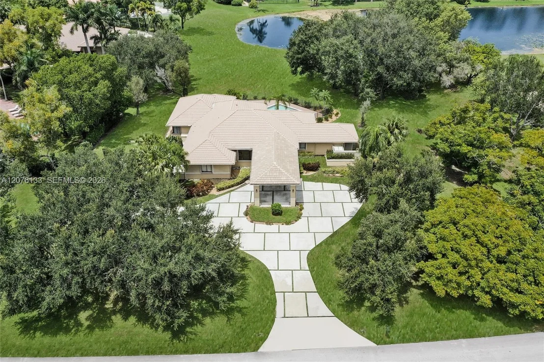 Photo of 2725 Hunter Rd