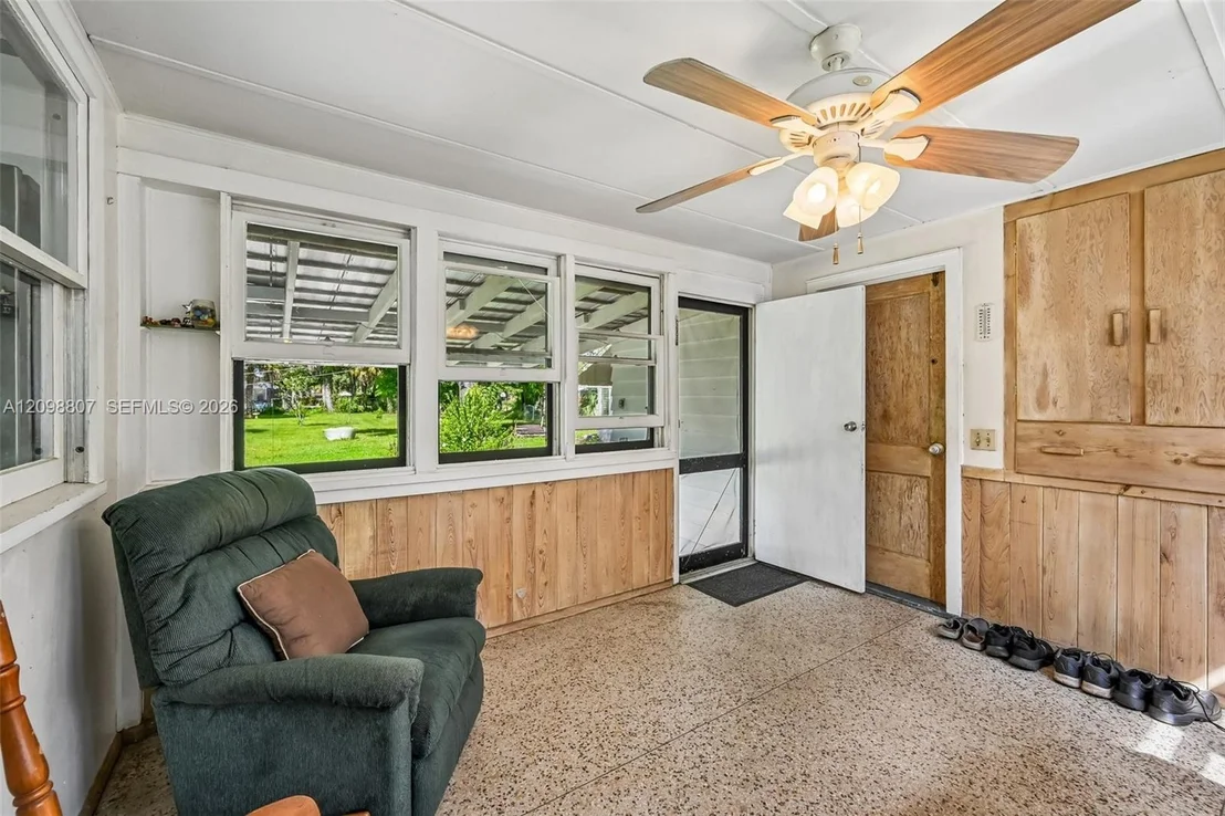 Photo of 3039 Sunrise Boulevard