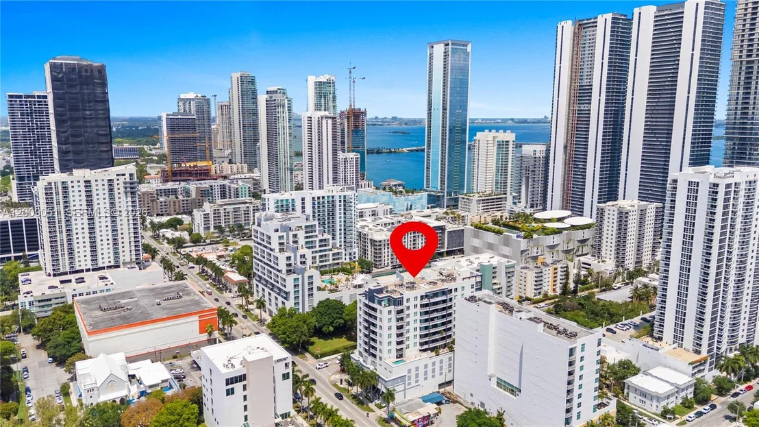 Photo of Unit 802 at 2275 Biscayne Blvd