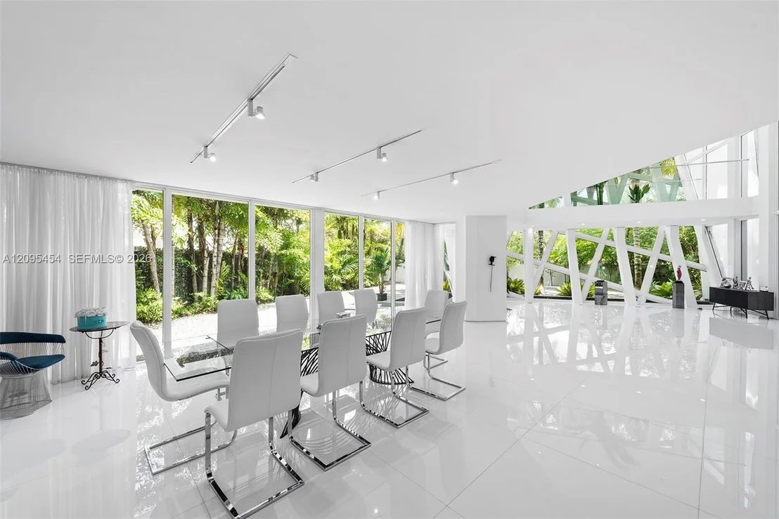 Photo of 480 Ocean Blvd