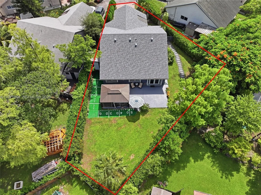 Photo of 3913 NW 72nd Ln