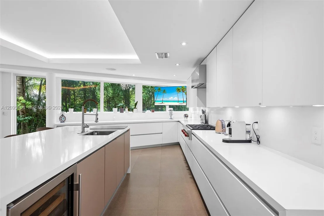 Photo of 480 Ocean Blvd