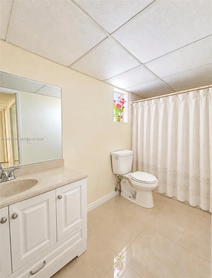 Photo of Unit D310 at 9357 Fontainebleau Blvd