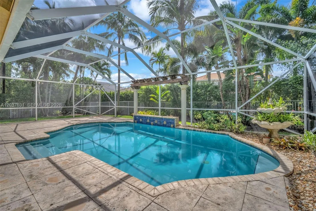Photo of 4110 Laurel Ridge Cir