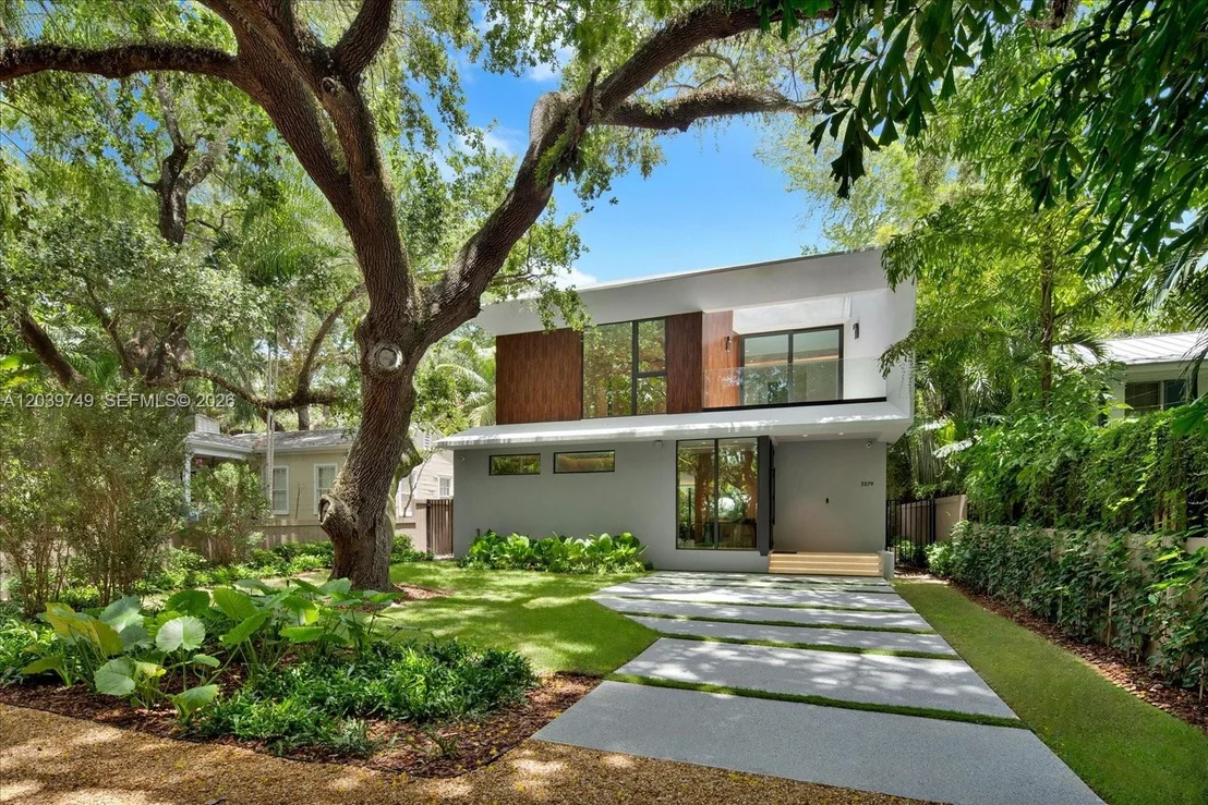 Photo of 3579 Avocado Ave