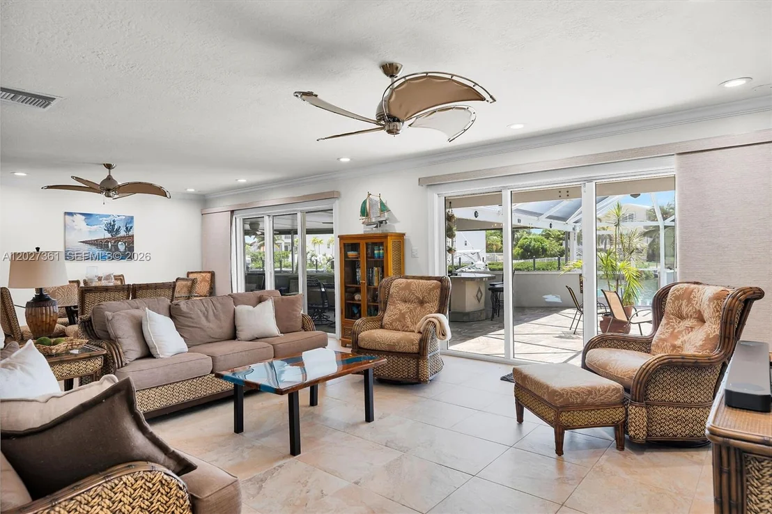 Photo of 2919 Sombrero Blvd