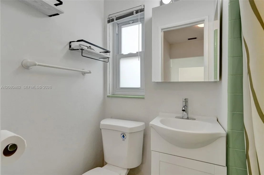 Photo of 2125 Alamanda Dr