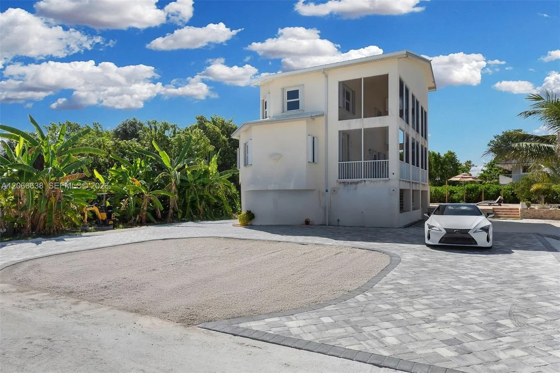 Photo of 209 Corsair Rd