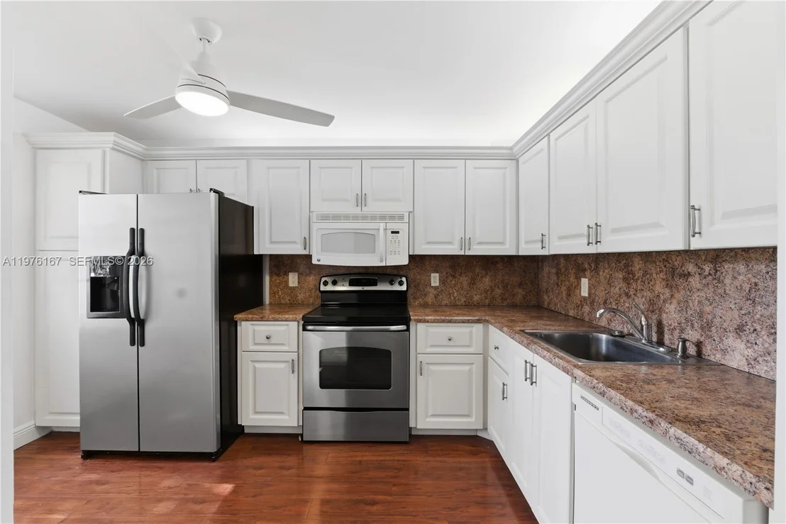Photo of Unit A1 at 1901 Bermuda Cir