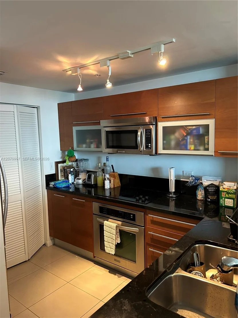 Photo of Unit 3106 at 244 Biscayne Blvd