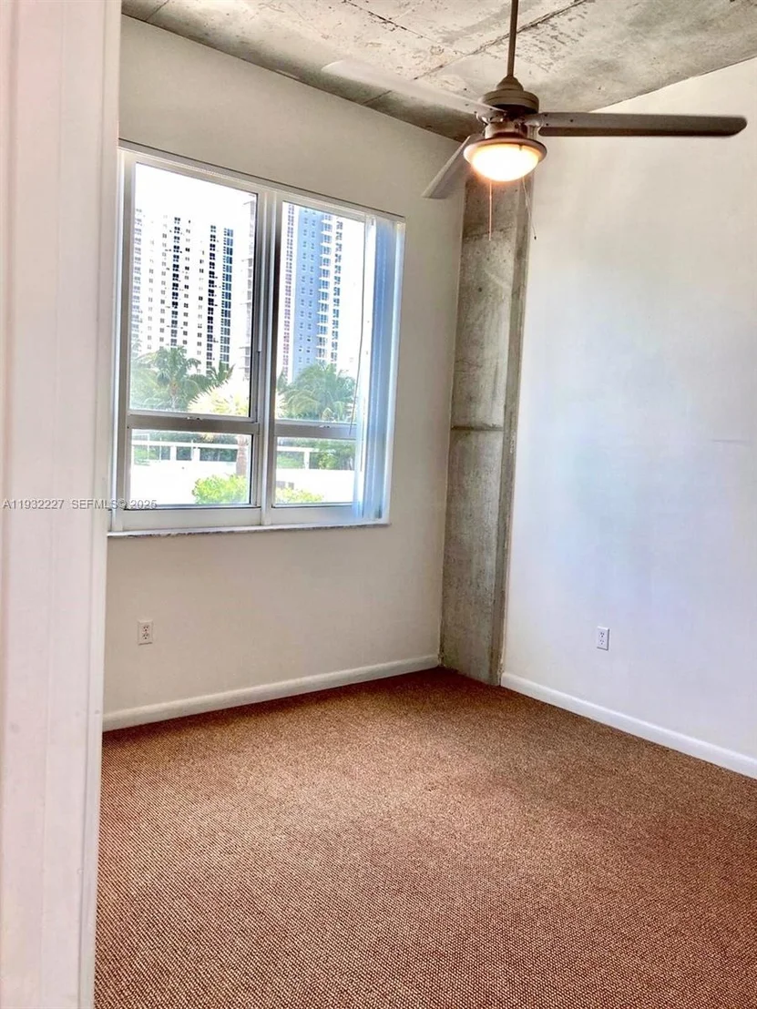 Photo of Unit 2608 at 2001 Biscayne Blvd