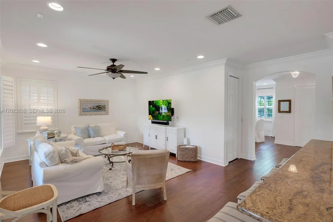 Photo of 119 Edenberry Ave
