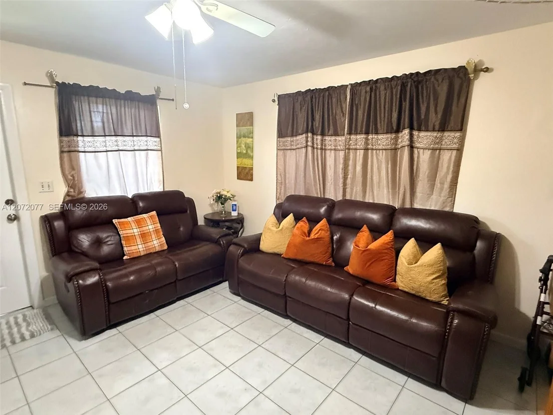 Photo of 512 Independence Rd