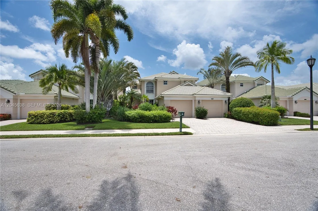 Photo of 1207 General Pointe Trce
