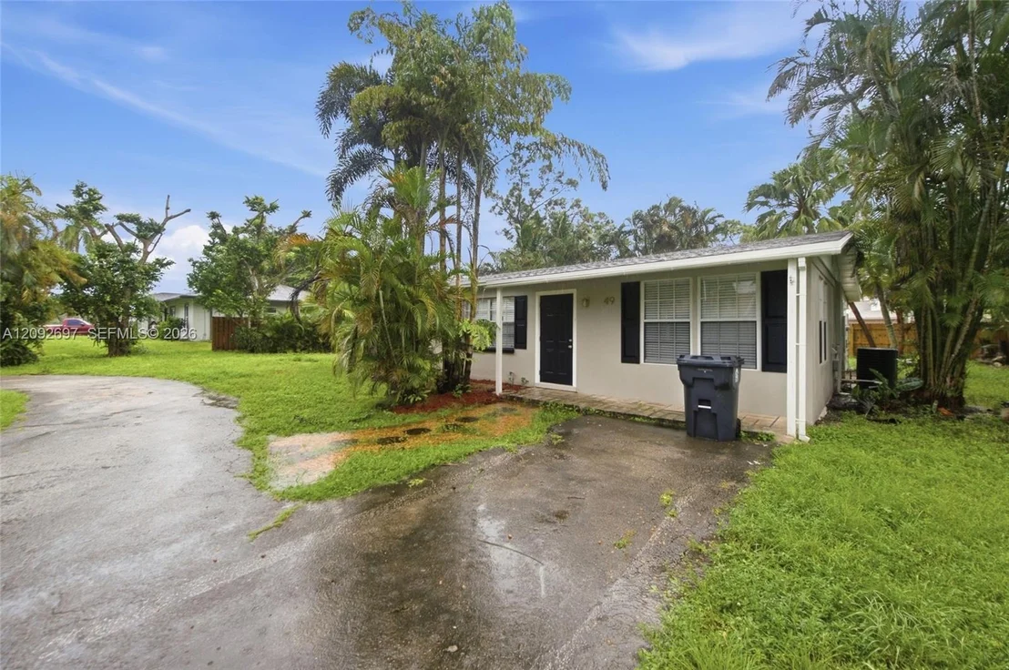Photo of 49 W Mango Rd