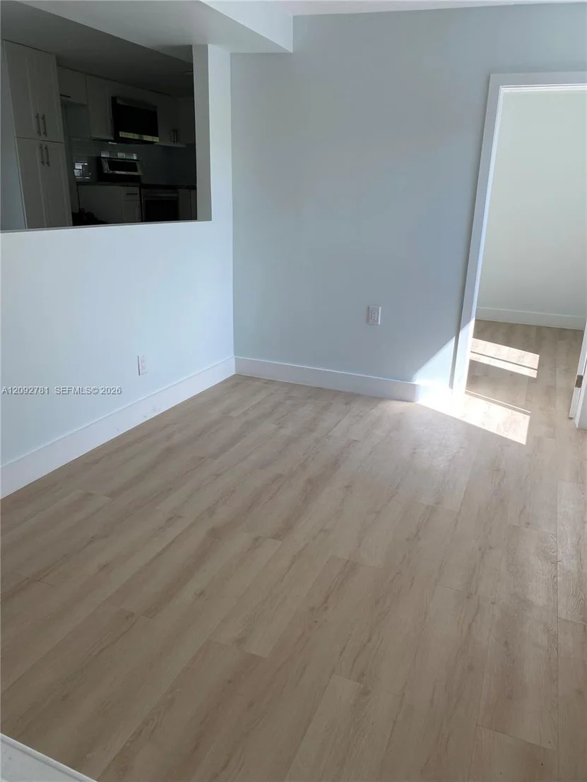 Photo of 181 2nd Ct