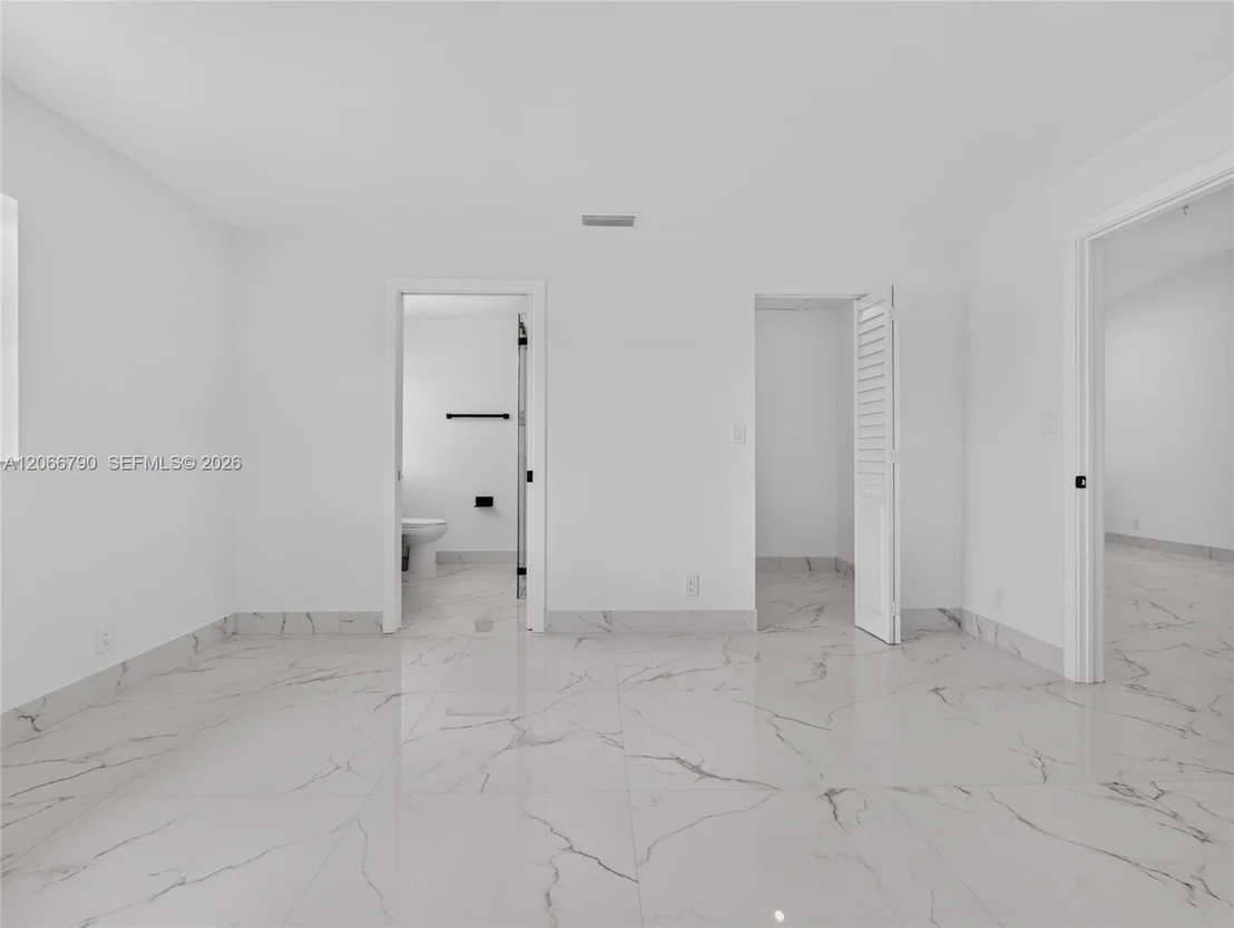 Photo of 18956 Argosy Dr