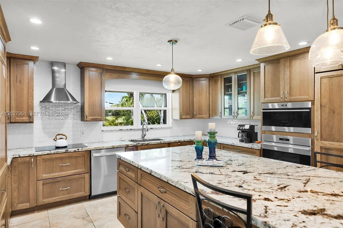 Photo of 2919 Sombrero Blvd