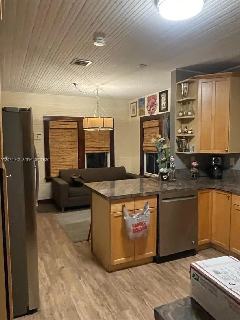 Photo of 400 NE 3rd St