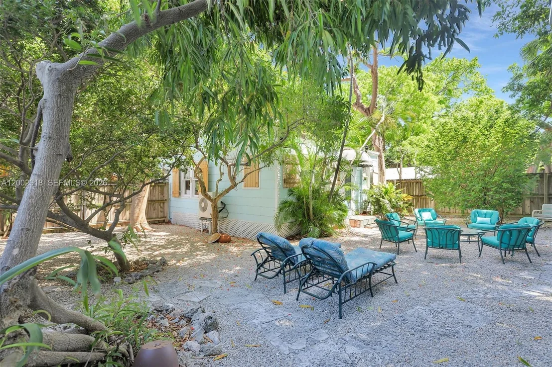 Photo of 140 Tavern Dr