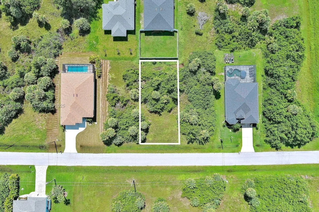 Photo of 148 Spring Dr