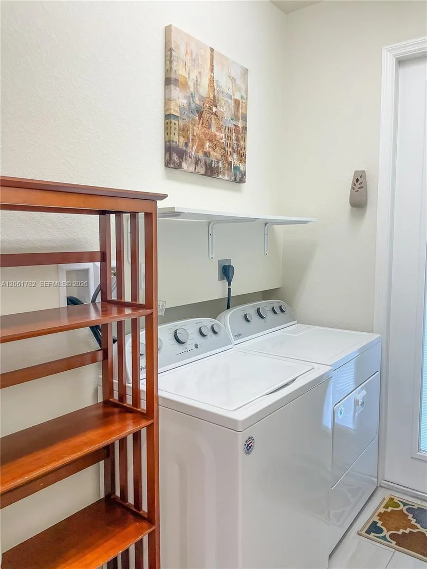 Photo of Unit 2 at 5100 Eucalyptus Dr