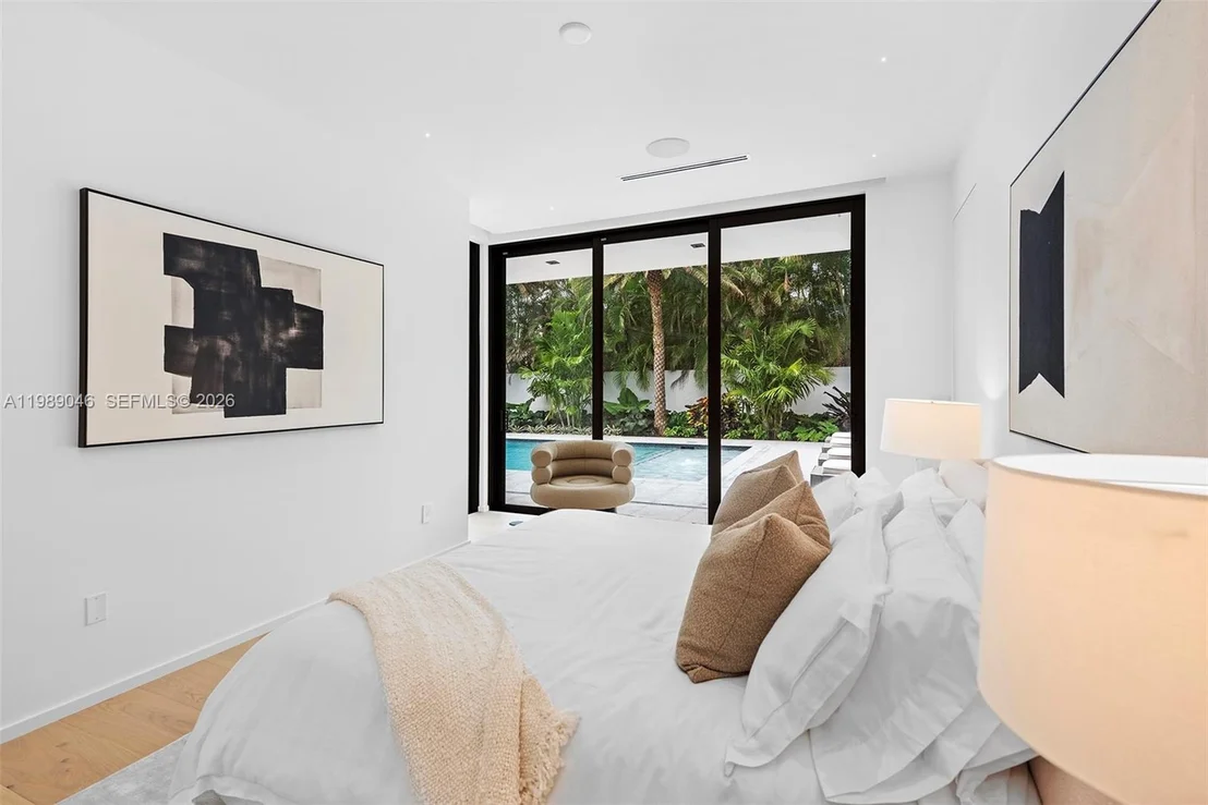 Photo of 128 Ocean Blvd