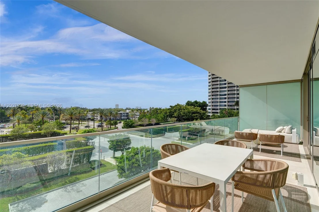 Photo of Unit 404 at 10201 Collins Ave