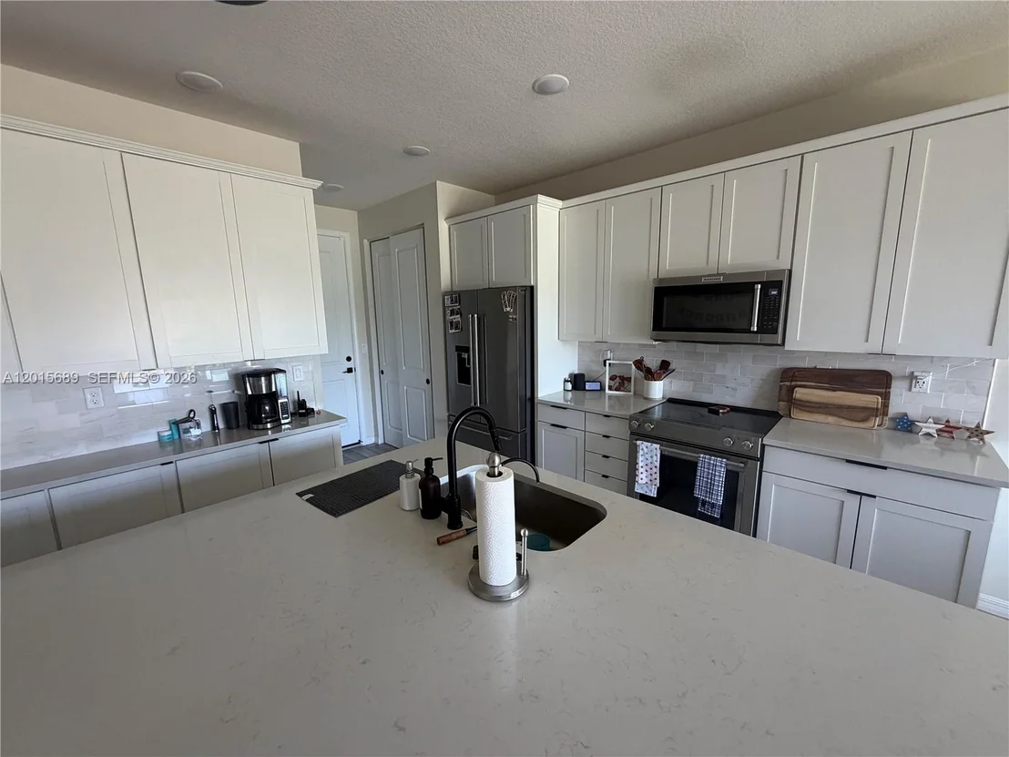 Photo of 2162 Appleton Cir N