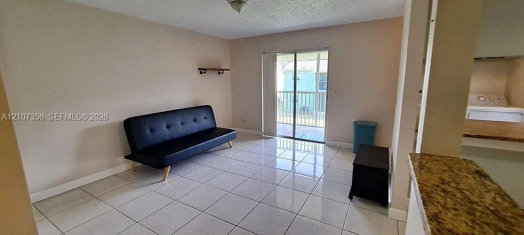 Photo of Unit 4 at 4100 Pershing Pointe Place