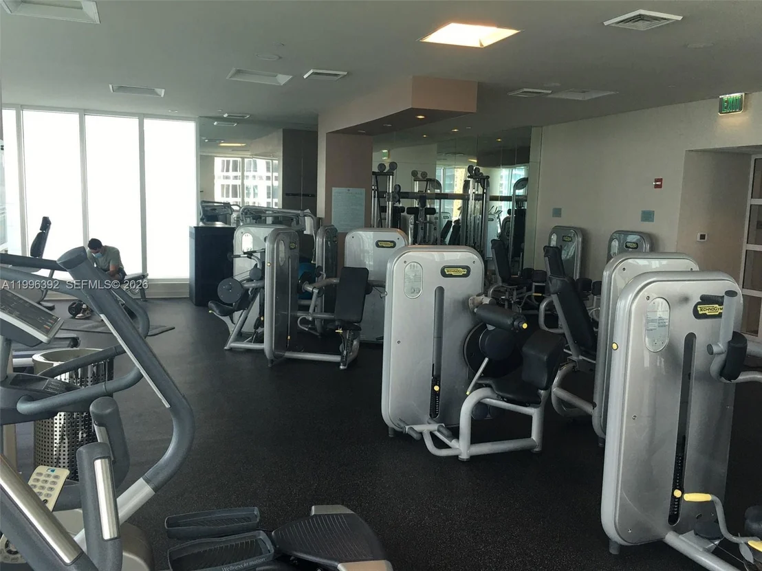 Photo of Unit PH3403 at 900 Brickell Key Blvd