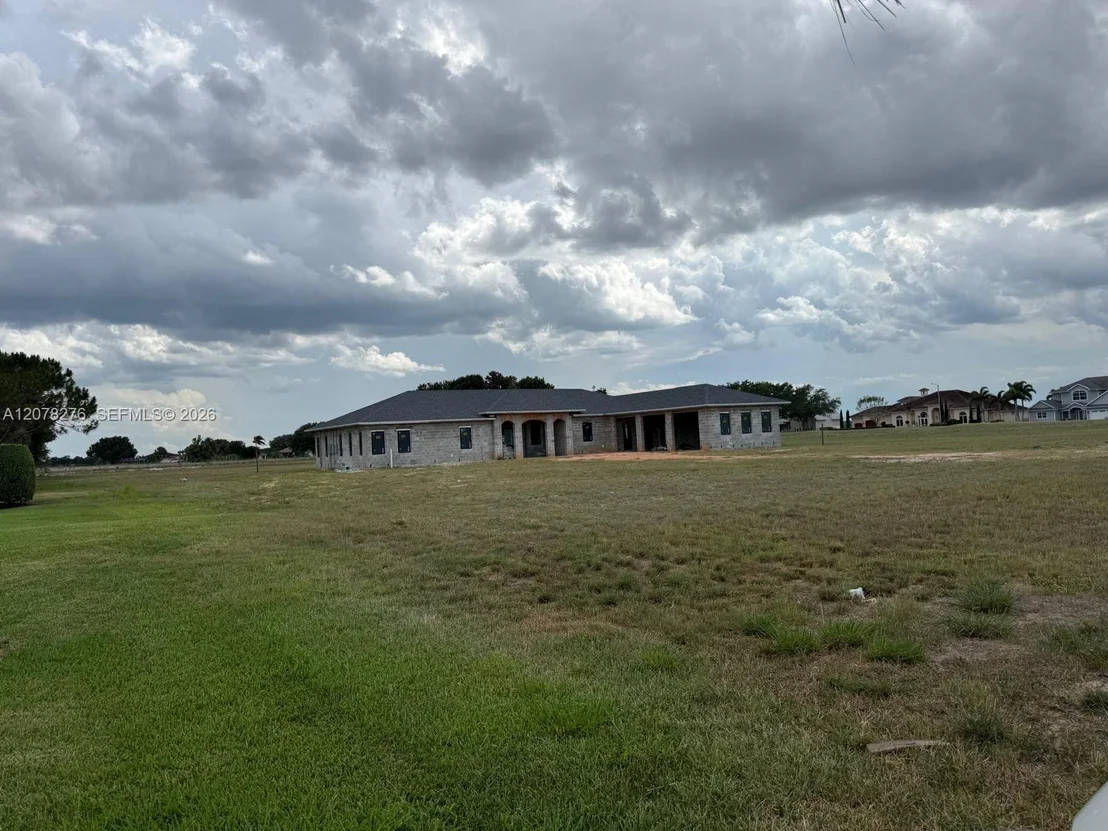 Photo of 135 SUNSET POINTE BLVD