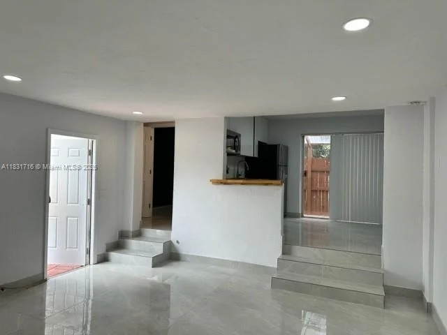 Photo of 42 SE 10th Ter