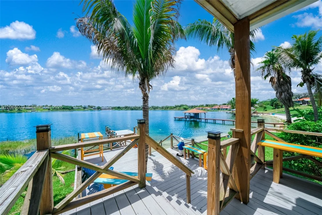 Photo of 137 McCoy Dr
