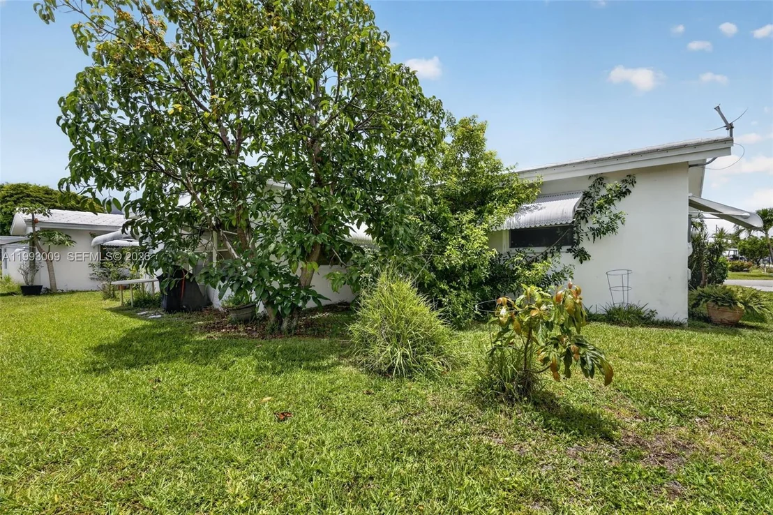 Photo of 1104 Ocean Ave
