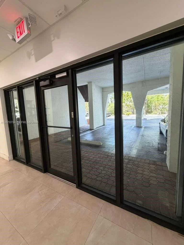 Photo of Unit 5C at 77 Crandon Blvd