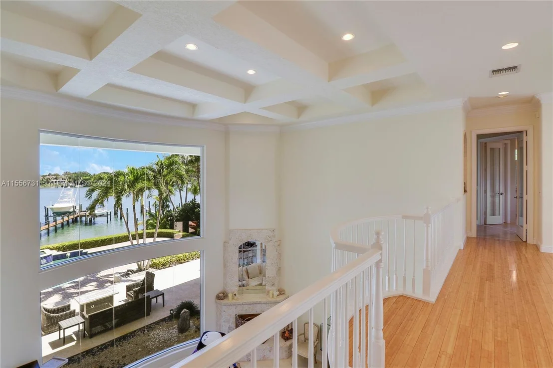 Photo of 17581 SE Conch Bar Ave