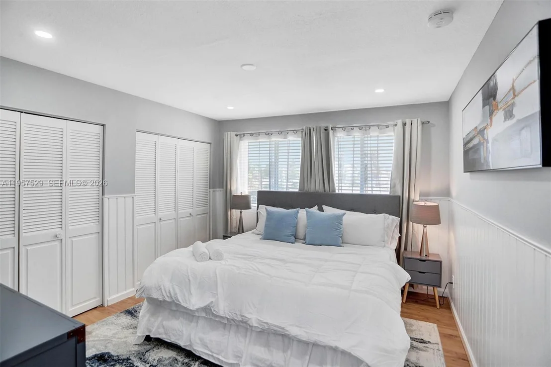 Photo of 1341 SE 7th Ave