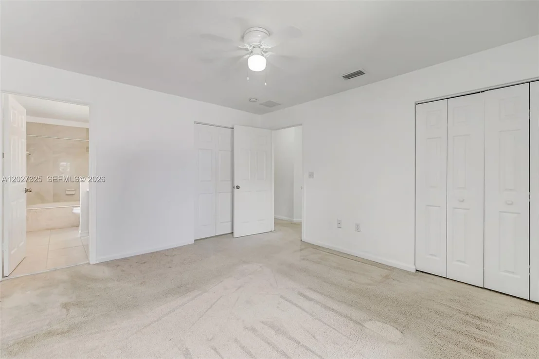 Photo of 6188 Azalea Cir