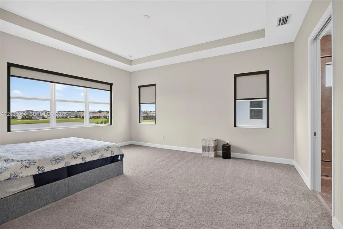 Photo of 5691 Bristlecone Commoms
