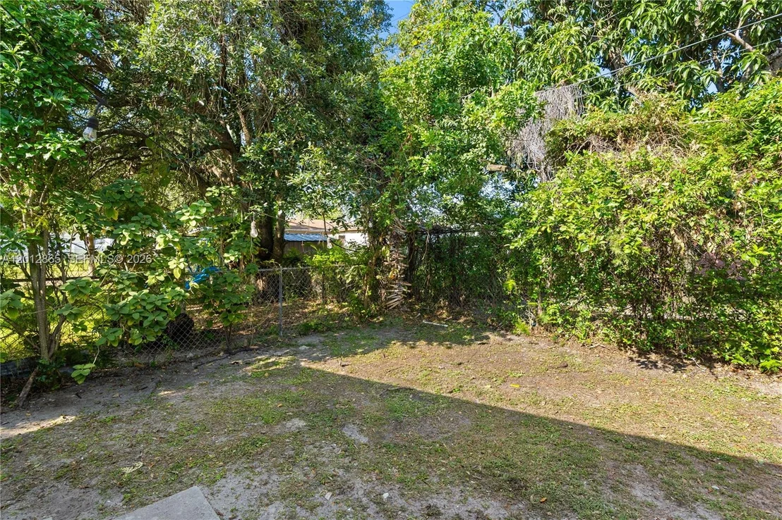 Photo of 5300 NW 30th Pl