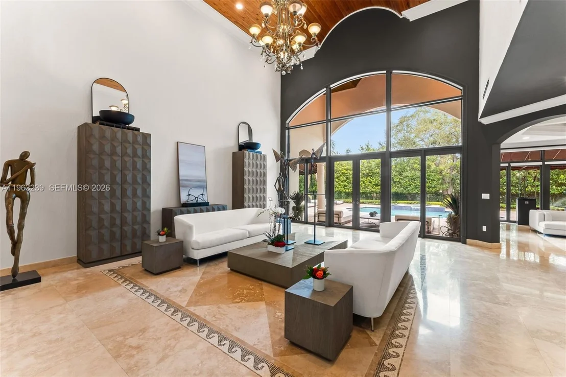 Photo of 11111 Killian Park Rd