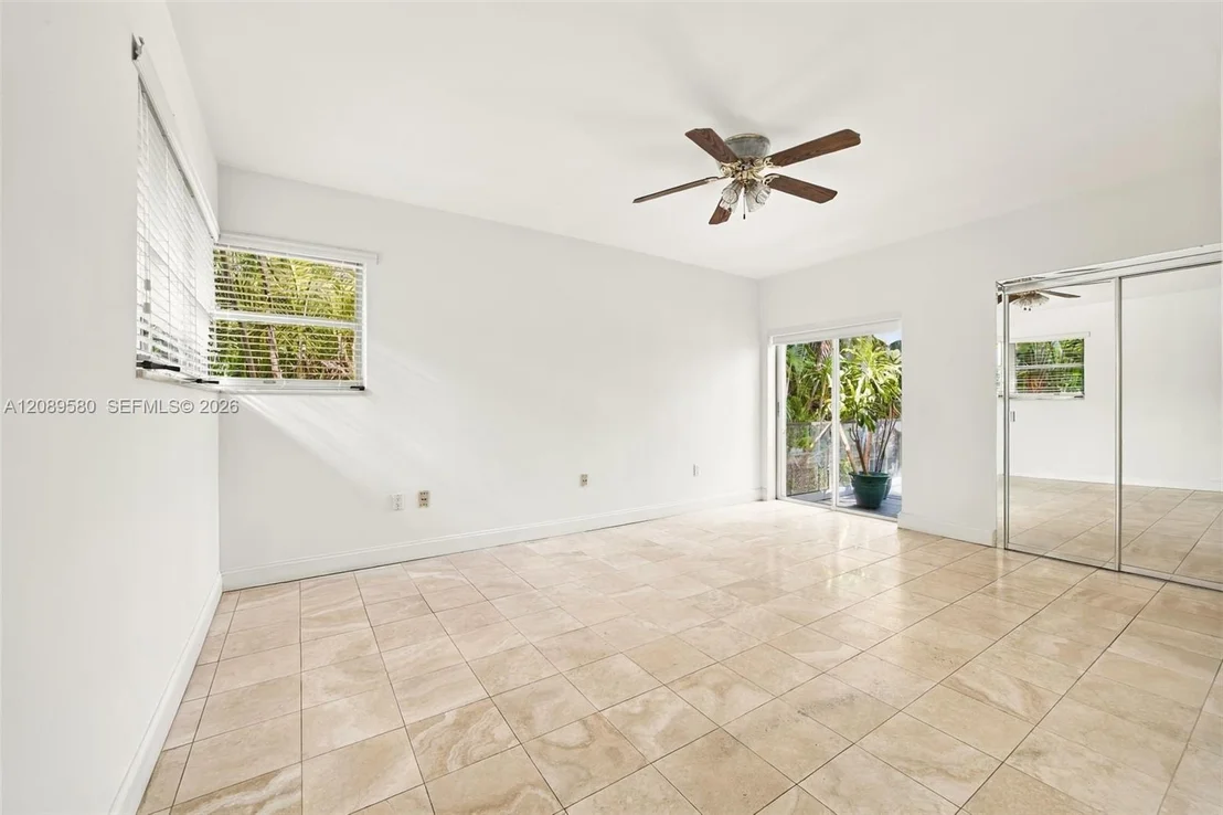 Photo of 1325 Blue Rd